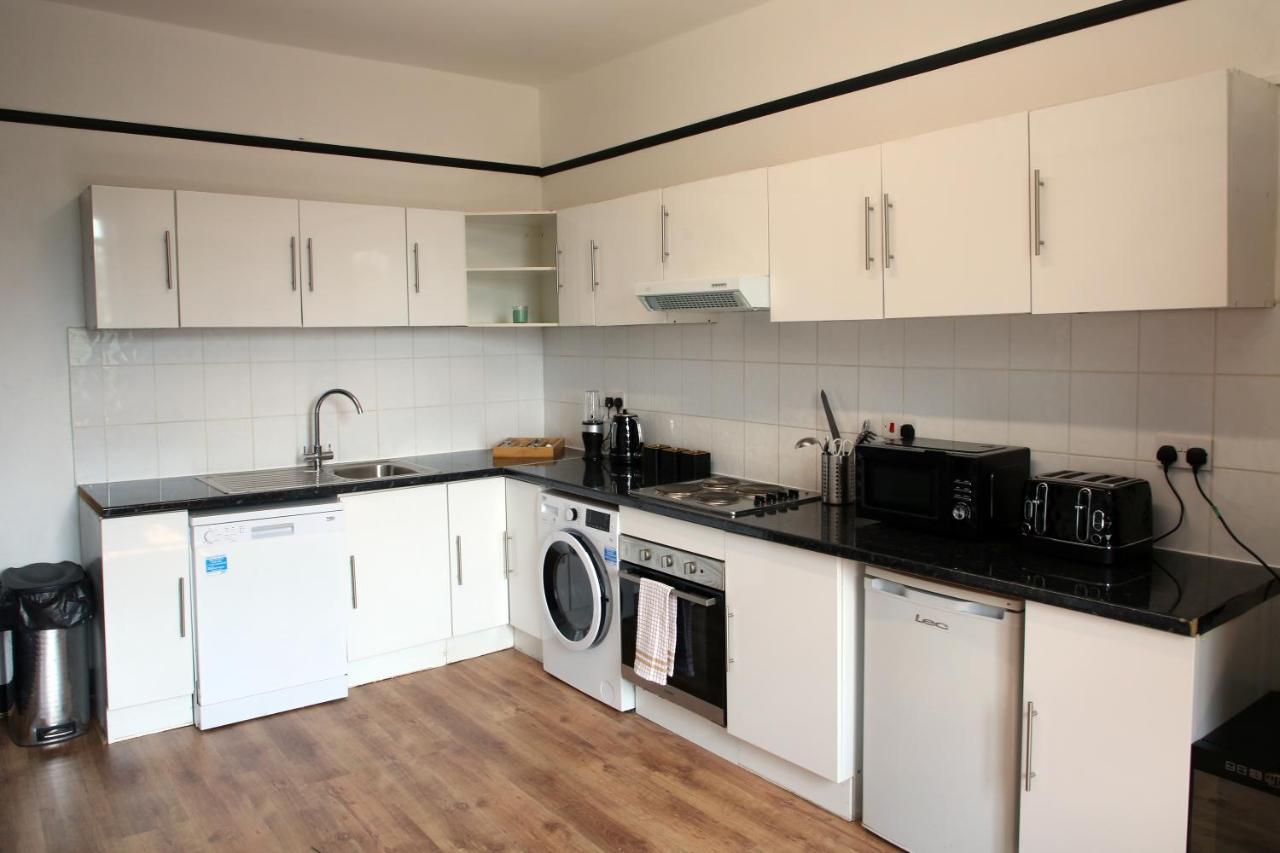 Luxury 3 Bed Apartment In The Heart Of スタンフォード エクステリア 写真