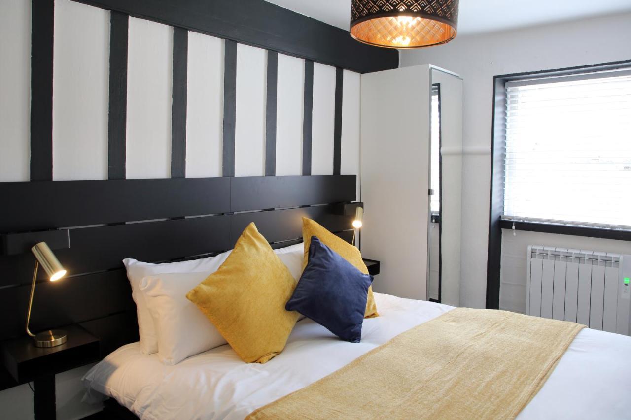 Luxury 3 Bed Apartment In The Heart Of スタンフォード エクステリア 写真