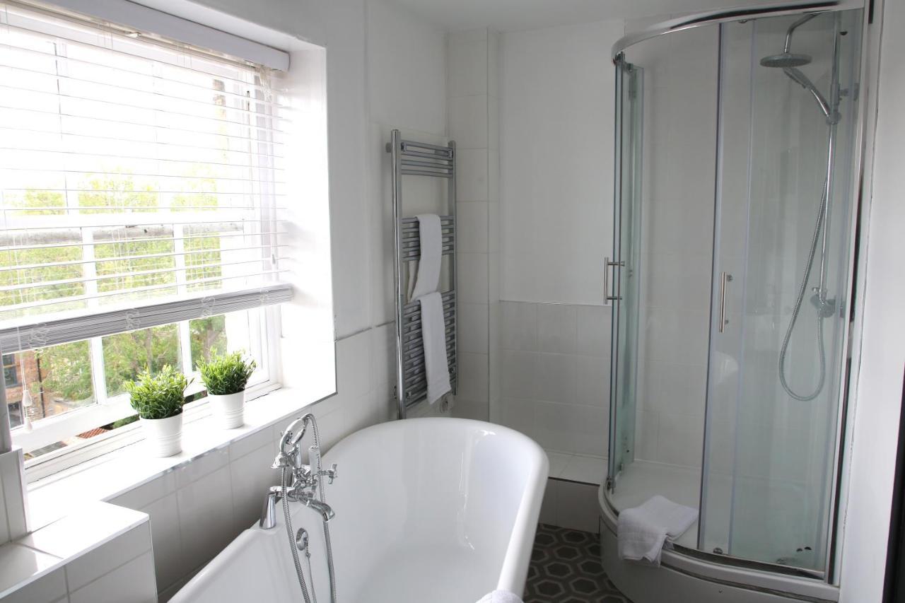 Luxury 3 Bed Apartment In The Heart Of スタンフォード エクステリア 写真